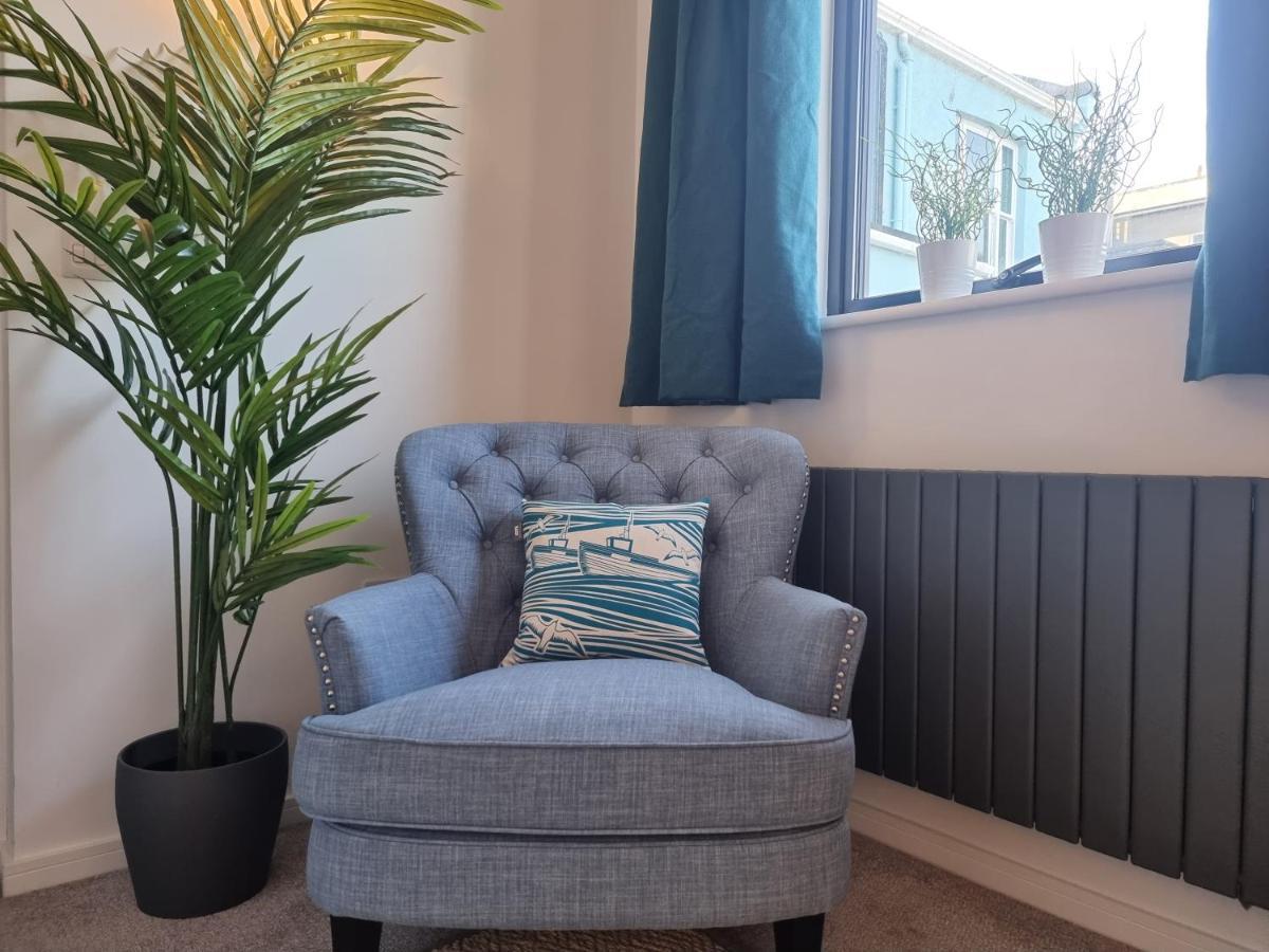 The Bunker-Luxe Central Falmouth Getaway With Stunning Sea Views ภายนอก รูปภาพ
