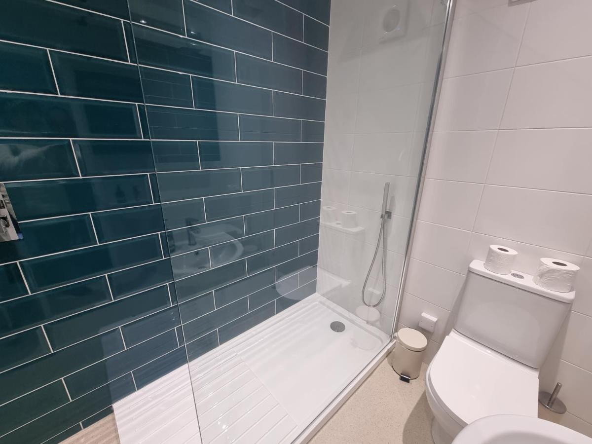 The Bunker-Luxe Central Falmouth Getaway With Stunning Sea Views ภายนอก รูปภาพ