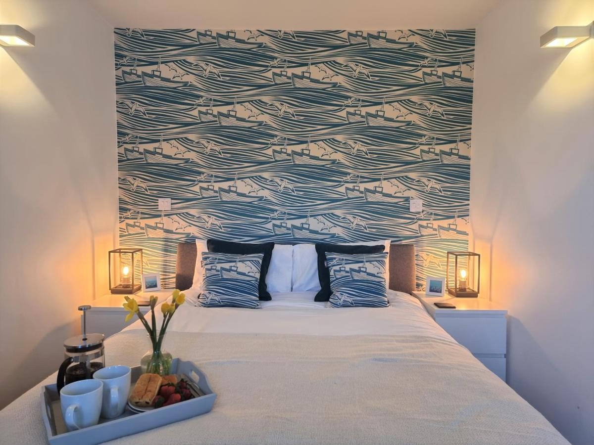 The Bunker-Luxe Central Falmouth Getaway With Stunning Sea Views ภายนอก รูปภาพ