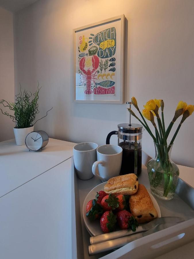 The Bunker-Luxe Central Falmouth Getaway With Stunning Sea Views ภายนอก รูปภาพ