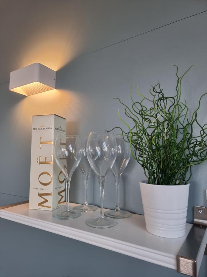 The Bunker-Luxe Central Falmouth Getaway With Stunning Sea Views ภายนอก รูปภาพ