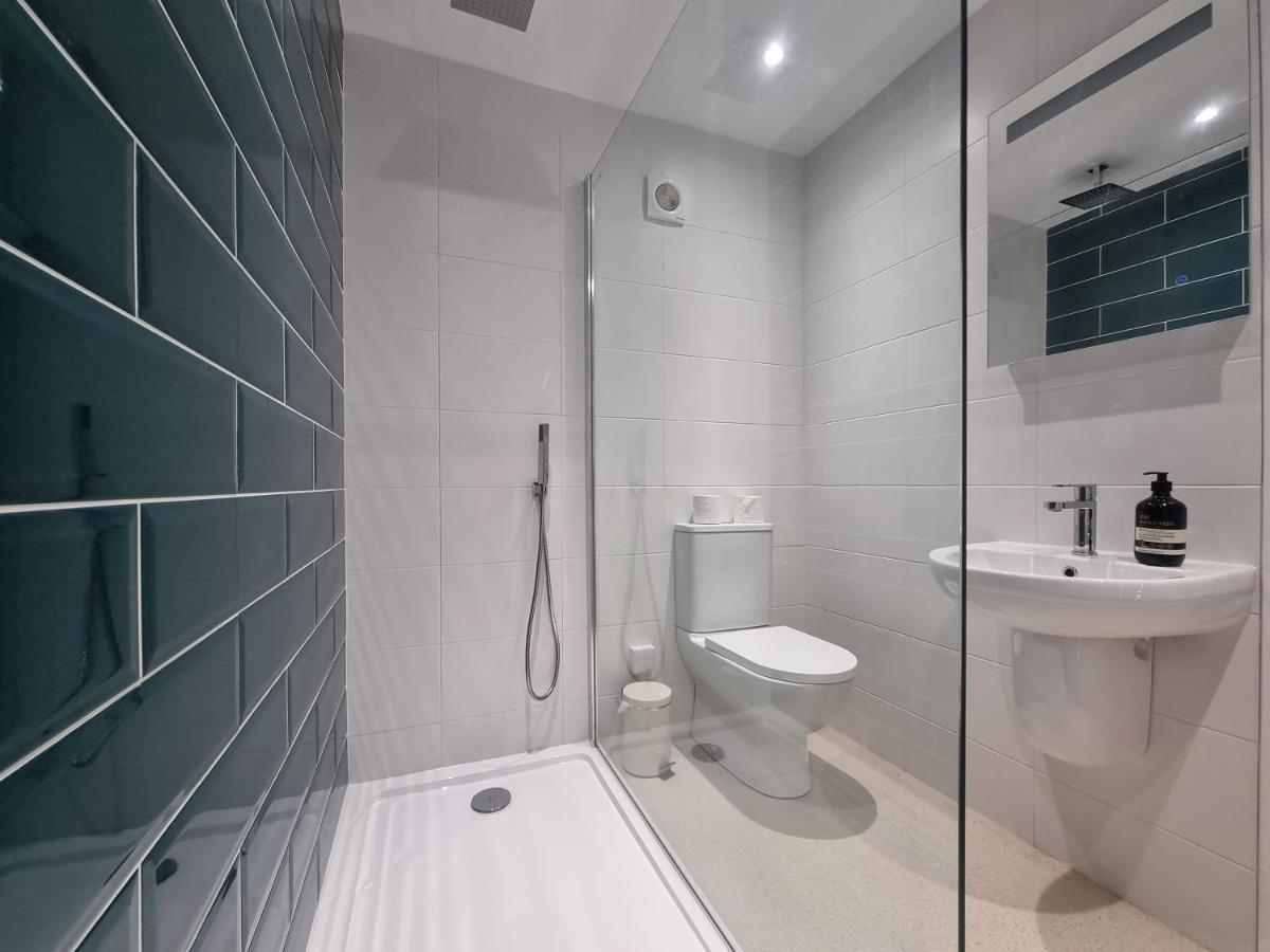 The Bunker-Luxe Central Falmouth Getaway With Stunning Sea Views ภายนอก รูปภาพ