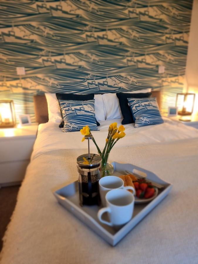 The Bunker-Luxe Central Falmouth Getaway With Stunning Sea Views ภายนอก รูปภาพ